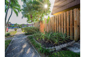 1166 6th Avenue, Vero Beach, FL 32960 - MLS#R11153608