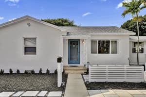 601 13th Avenue, Lake Worth Beach, FL 33460 - MLS#R11153632