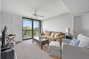 301 Seas Drive, Jupiter, FL 33477 - MLS#R11153668