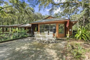 3350 25th Street, Vero Beach, FL 32968 - MLS#R11153705