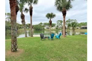 8425 94th Avenue, Vero Beach, FL 32967 - MLS#R11153779