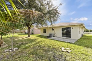 850 Dr Martin Luther King Jr Blvd Boulevard, Riviera Beach, FL 33404 - MLS#R11153799