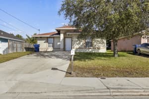 850 Dr Martin Luther King Jr Blvd Boulevard, Riviera Beach, FL 33404 - MLS#R11153799