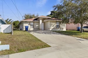 850 Dr Martin Luther King Jr Blvd Boulevard, Riviera Beach, FL 33404 - MLS#R11153799