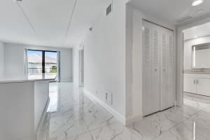 250 Hidden Valley Boulevard, Boca Raton, FL 33487 - MLS#R11153847