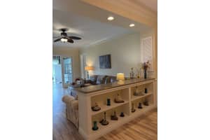 27 Harbour Isle Drive W 105, Fort Pierce, Fl 34949 Hutchinson Island, FL 34949 - Off Market