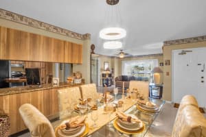 1012 Green Pine Boulevard, West Palm Beach, FL 33409 - MLS#R11153911