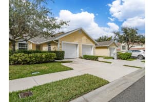 679 5th Avenue, Vero Beach, FL 32962 - MLS#R11153926