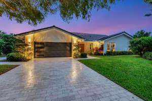 4911 Pineview Circle, Delray Beach, FL 33445 - MLS#R11153978