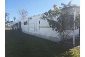 12 Universidad Lane, Port Saint Lucie, FL 34952 - MLS#R11153995