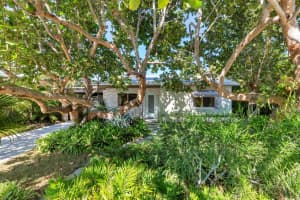 729 Flamingo Drive, West Palm Beach, FL 33401 - MLS#R11154078