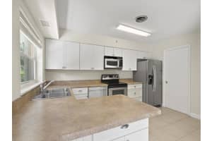 956 Tulip Lane, Vero Beach, FL 32963 - MLS#R11154093