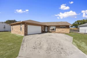 449 Oakridge Drive, Port Saint Lucie, FL 34984 - MLS#R11154130