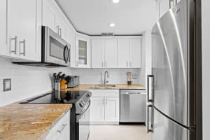 300 20th Street, Boca Raton, FL 33431 - MLS#R11154137