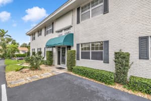 298 Sw 6th Street 204, Boca Raton, Fl 33432, Boca Raton