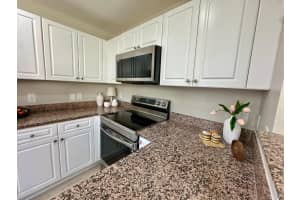 610 Fern Street, West Palm Beach, FL 33401 - MLS#R11154154