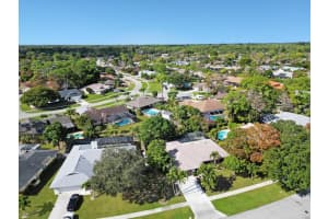 541 Azure Avenue, Wellington, FL 33414 - MLS#R11154171