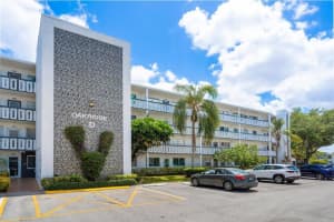 3024 Oakridge D 3024, Deerfield Beach, FL 33442, Deerfield Beach, FL 33442 - MLS#R11154191