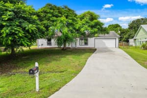 1575 Fresno Road, Port Saint Lucie, FL 34953 - MLS#R11154198