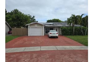 301 83rd Way, Pembroke Pines, FL 33024 - MLS#R11154205