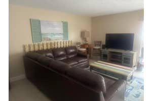 715 20th Street, Vero Beach, FL 32960 - MLS#R11154235