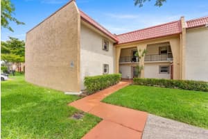 117 Lake Dora Drive, West Palm Beach, FL 33411 - MLS#R11154236