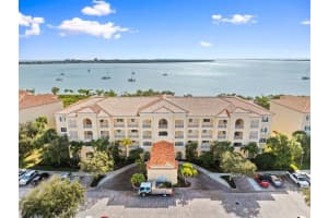 25 Harbour Isle Drive, Fort Pierce, FL 34949 Sold 02/12/26