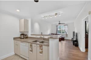 1805 Flagler Drive, West Palm Beach, FL 33407 - MLS#R11154280