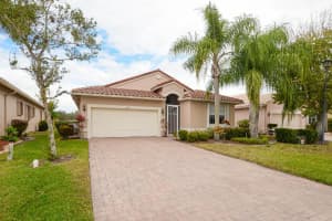 354 Shoreview Drive, Port Saint Lucie, FL 34986 - MLS#R11154283