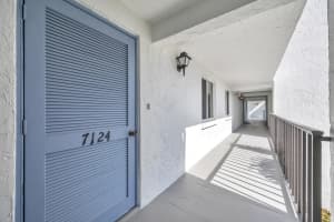 2400 Ocean Drive, Fort Pierce, FL 34949 - MLS#R11154307