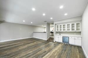 2517 Presidential Way, West Palm Beach, FL 33401 - MLS#R11154317