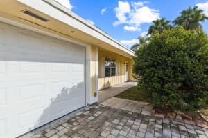 9199 Lantern Drive, Lake Worth, FL 33467 - MLS#R11154374