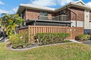 2302 Round Table Drive, Port Saint Lucie, FL 34952 - MLS#R11154475