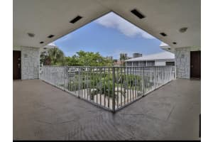 118 Yacht Club Drive, North Palm Beach, FL 33408 - MLS#R11154477