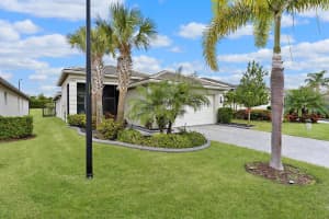 11798 Waterford Isle Way, Port Saint Lucie, FL 34987 - MLS#R11154511
