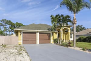 709 North Macedo Boulevard, Port Saint Lucie, FL 34983 - MLS#R11154520