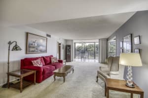 5250 Woodland Lakes Drive, Palm Beach Gardens, FL 33418 - MLS#R11154616