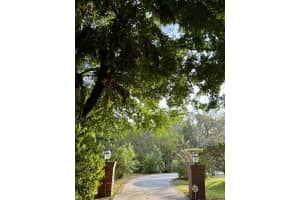 1120 49th Avenue, Vero Beach, FL 32966 - MLS#R11154621