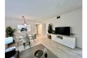 5640 Sw 3rd Place 217, Margate, Fl 33068, Margate