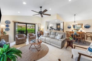 82 Ironwood Way N Way, Palm Beach Gardens, FL 33418 - MLS#R11154737