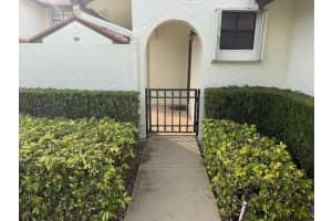 6001 Parkwalk Drive, Boynton Beach, FL 33472 - MLS#R11154755