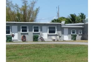 26 Wisconsin Street, Palm Springs, FL 33461 - MLS#R11154961