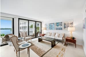 2784 Ocean Boulevard, Palm Beach, FL 33480 - MLS#R11155044