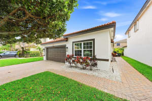 4052 Crescent Creek Place, Coconut Creek, FL 33073 - MLS#R11155055