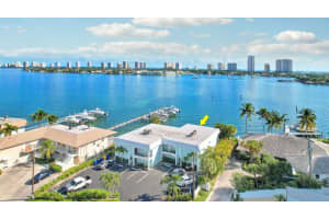 360 Wilma Circle, Riviera Beach, FL 33404 - MLS#R11155135