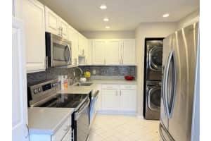 50 Stratford Lane, Boynton Beach, FL 33436 - MLS#R11155298