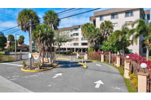 8030 Hampton Boulevard, North Lauderdale, FL 33068 - MLS#R11155310