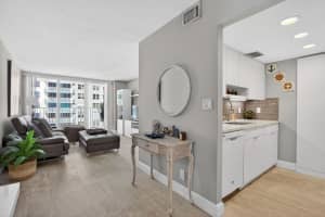 111 Briny Avenue, Pompano Beach, FL 33062 - MLS#R11155312