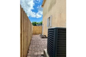 657 30th Terrace, Homestead, FL 33033 - MLS#R11155322