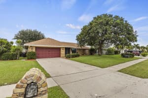 8272 Blue Cypress Drive, Lake Worth, FL 33467 - MLS#R11155328